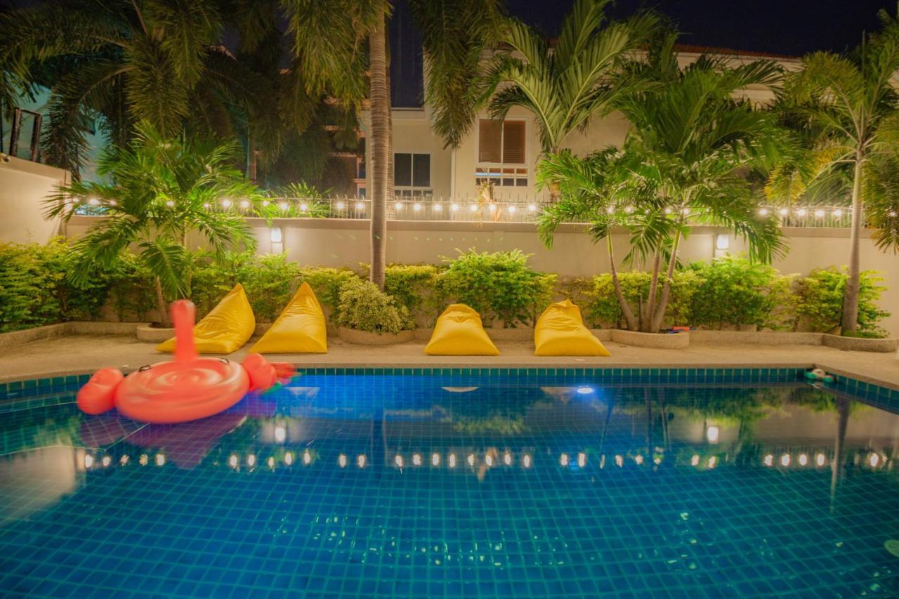 Luxury Pool Villa 4 Bedroom 900M Beach 1.5 Km Downtown Pattaya Ngoại thất bức ảnh